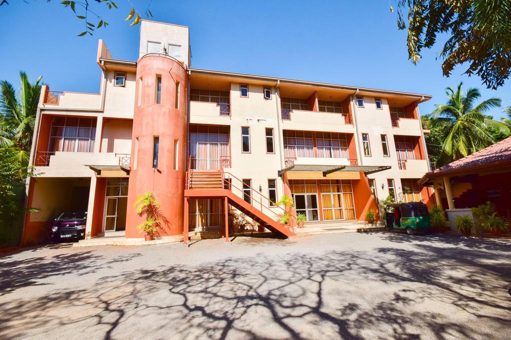 Anon Rest Hotell Dambulla Exteriör bild