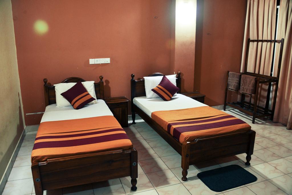 Anon Rest Hotell Dambulla Exteriör bild